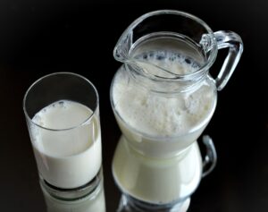 ما هي اضرار الحليب الصناعي