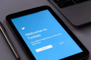 تبحث لكسب بعض المال على تويتر؟