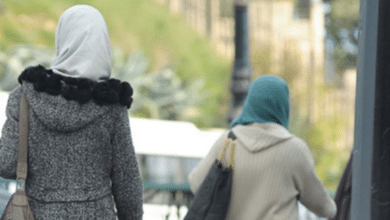 لجنة مختصة توصي بمنع الحجاب في المدارس الابتدائية الدنماركية