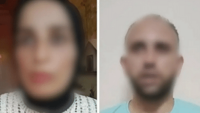 مصري يتهم زوجته بأنها رجل